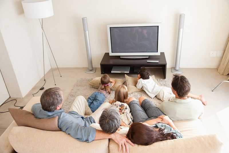 TVs Under £2000 Our Experts Reveal Their Top 3